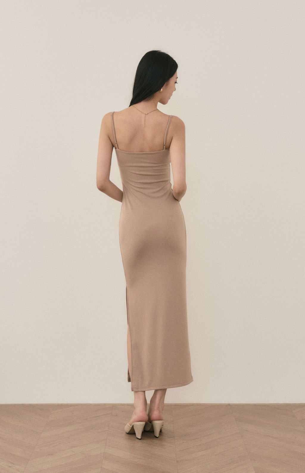 Slimming Spaghetti Strap Bra Dress (平口細肩修身Bra Dress) By Beigy - Milu