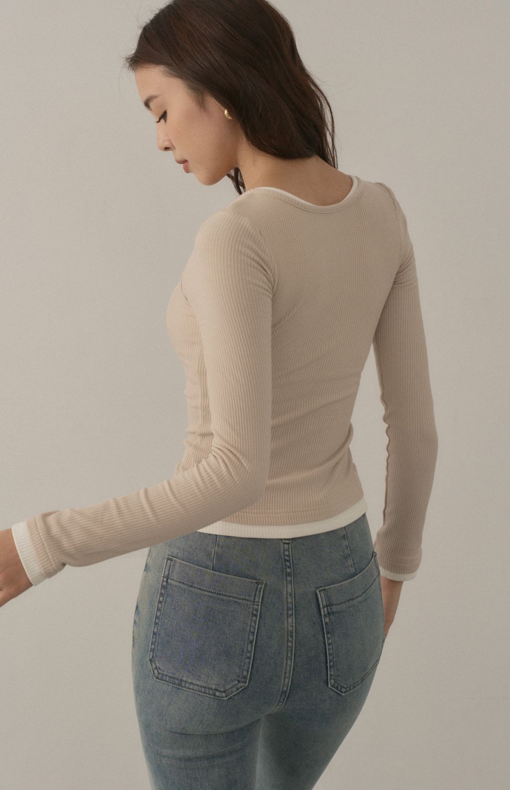 Front Button Long Sleeve Two-Piece Bra Top<br/>可開釦假兩件Bra Top