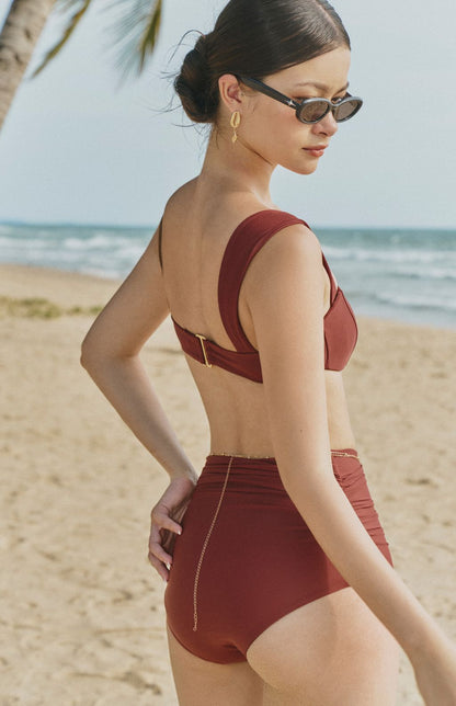 Matt Glow Wide Strap Swimwear Top<br/>霧光寬肩美胸泳衣