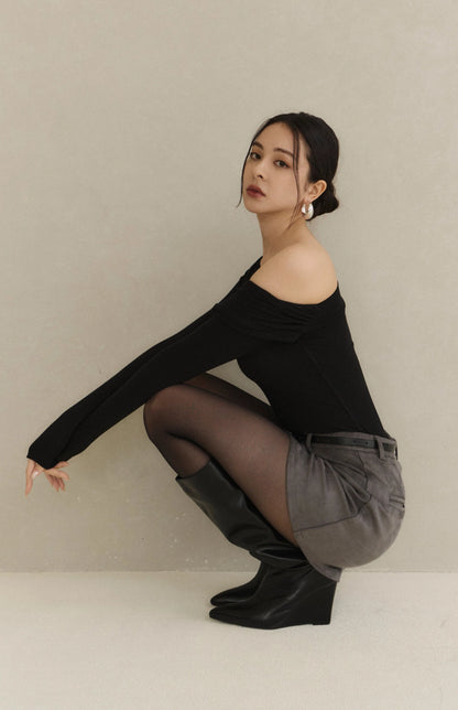 Minimal Suede A-Line Skort<br/>極簡A字麂皮短褲裙