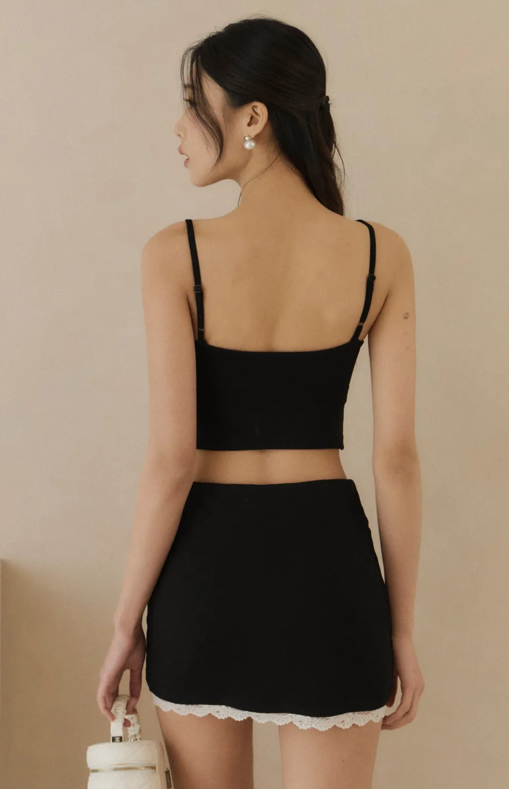 Lace-Hem Fitted Mini Skort<br/>心機蕾絲包臀褲裙