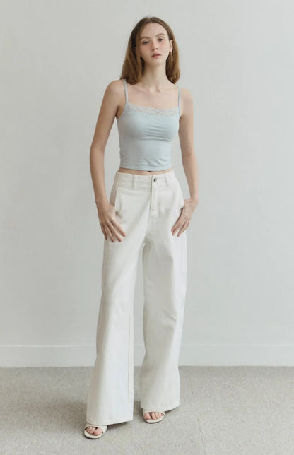 Barely-There Lace-Trim Cami Bra Top<br/>輕裸蕾絲平口細肩Bra Top