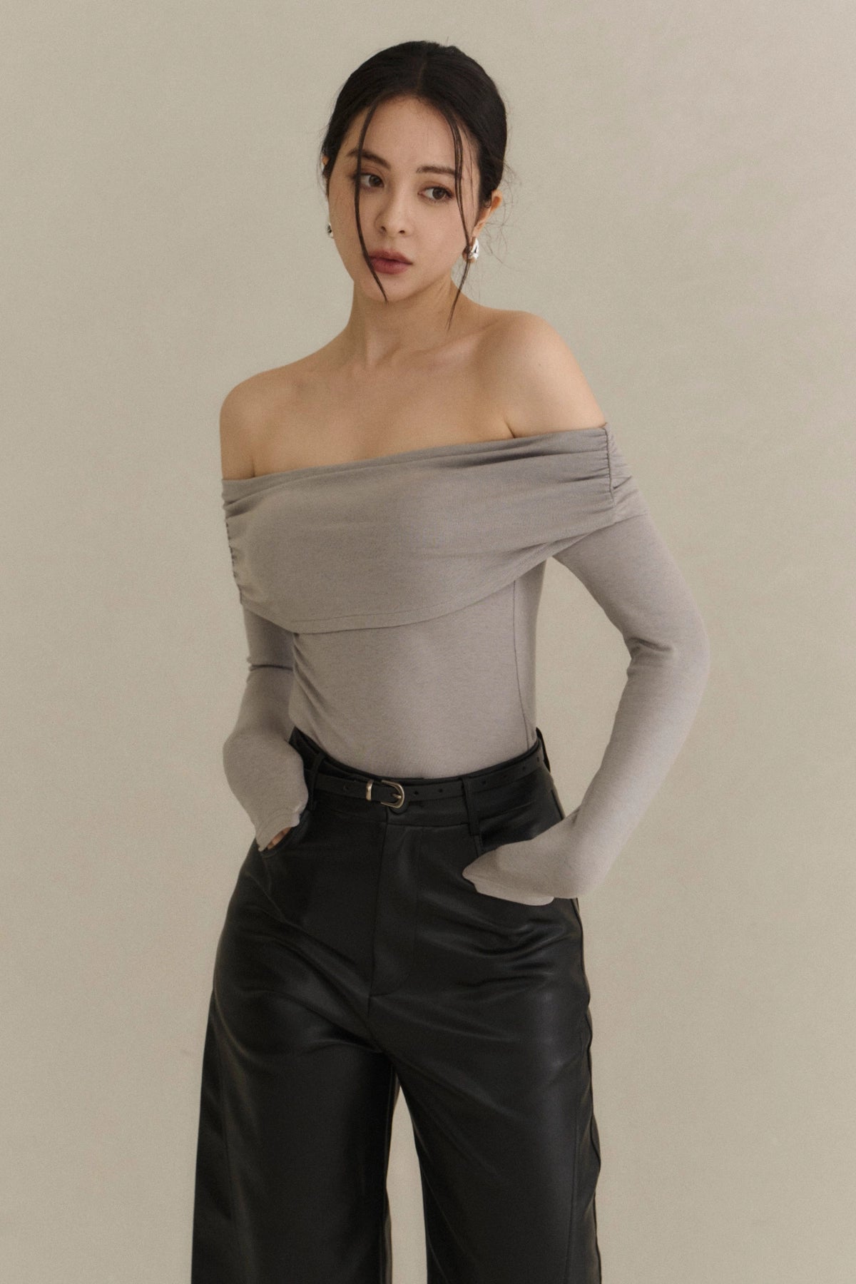 Tailored Faux Leather Pants<br/>極簡挺版皮革長褲