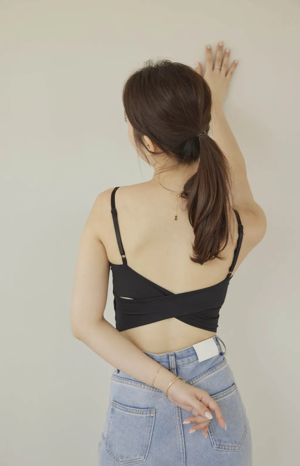 Cool Feeling Cross Back Bra Top<br/>涼感爆乳後交叉Bra Top