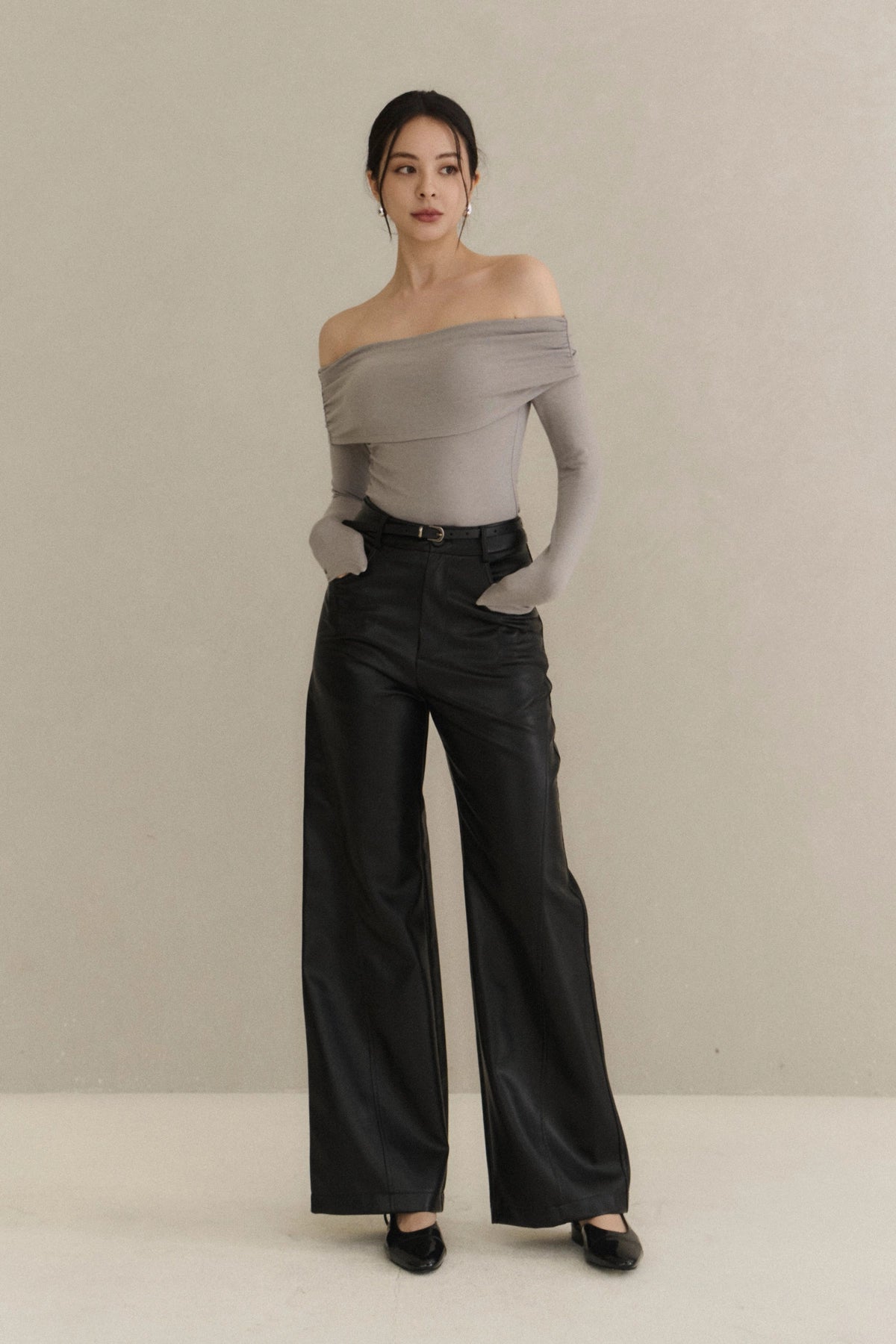 Tailored Faux Leather Pants<br/>極簡挺版皮革長褲