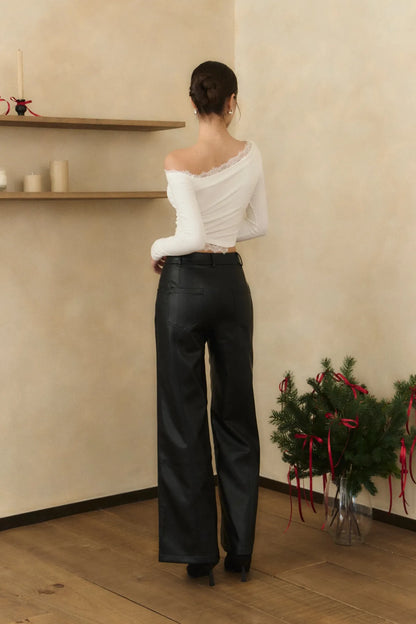 Lace Asymmetrical Sueded Bra Top<br/>蕾絲斜肩磨毛長袖Bra Top