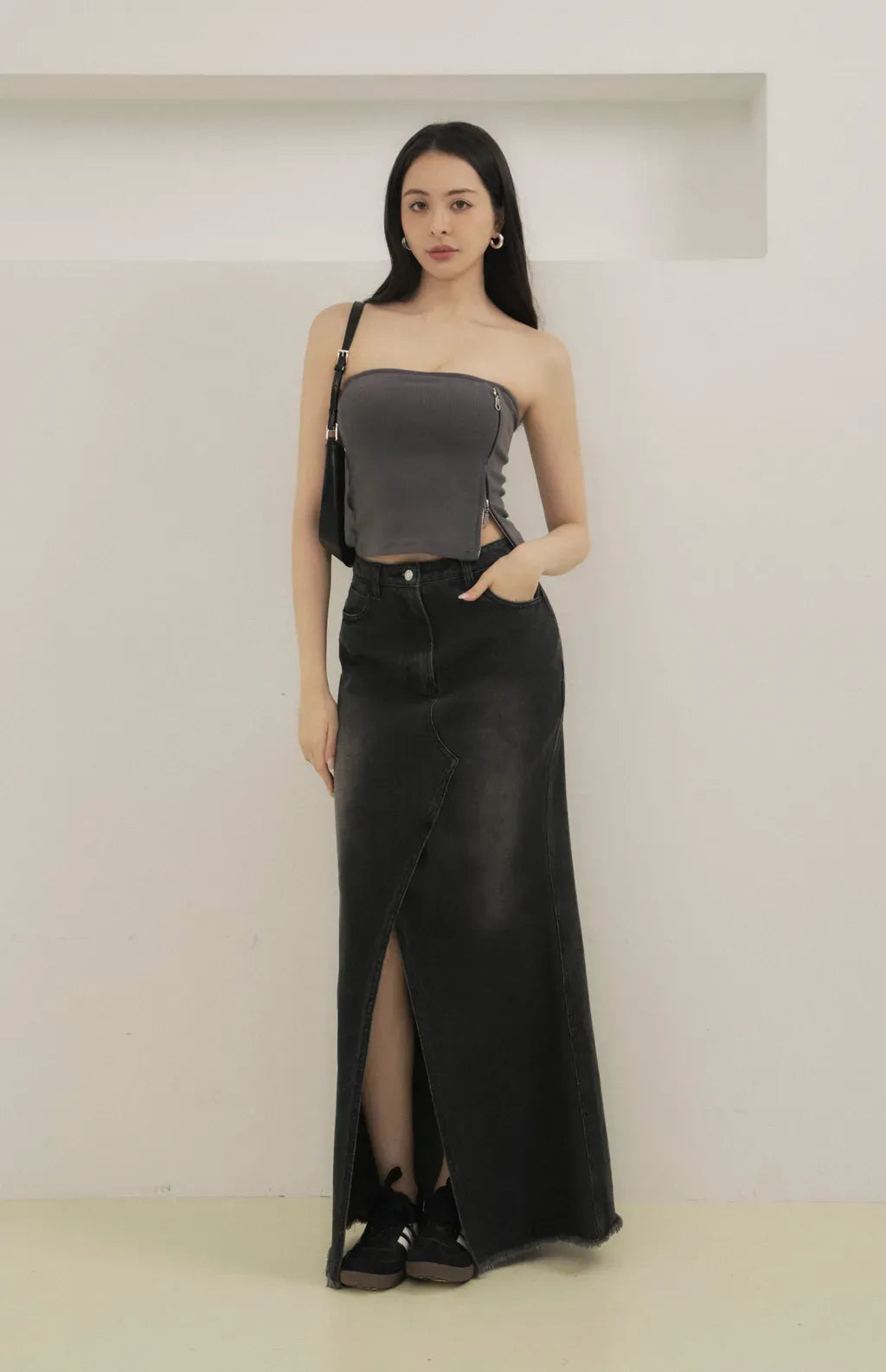Side Zipper Strapless Bra Top<br/>側拉鏈造型平口Bra Top