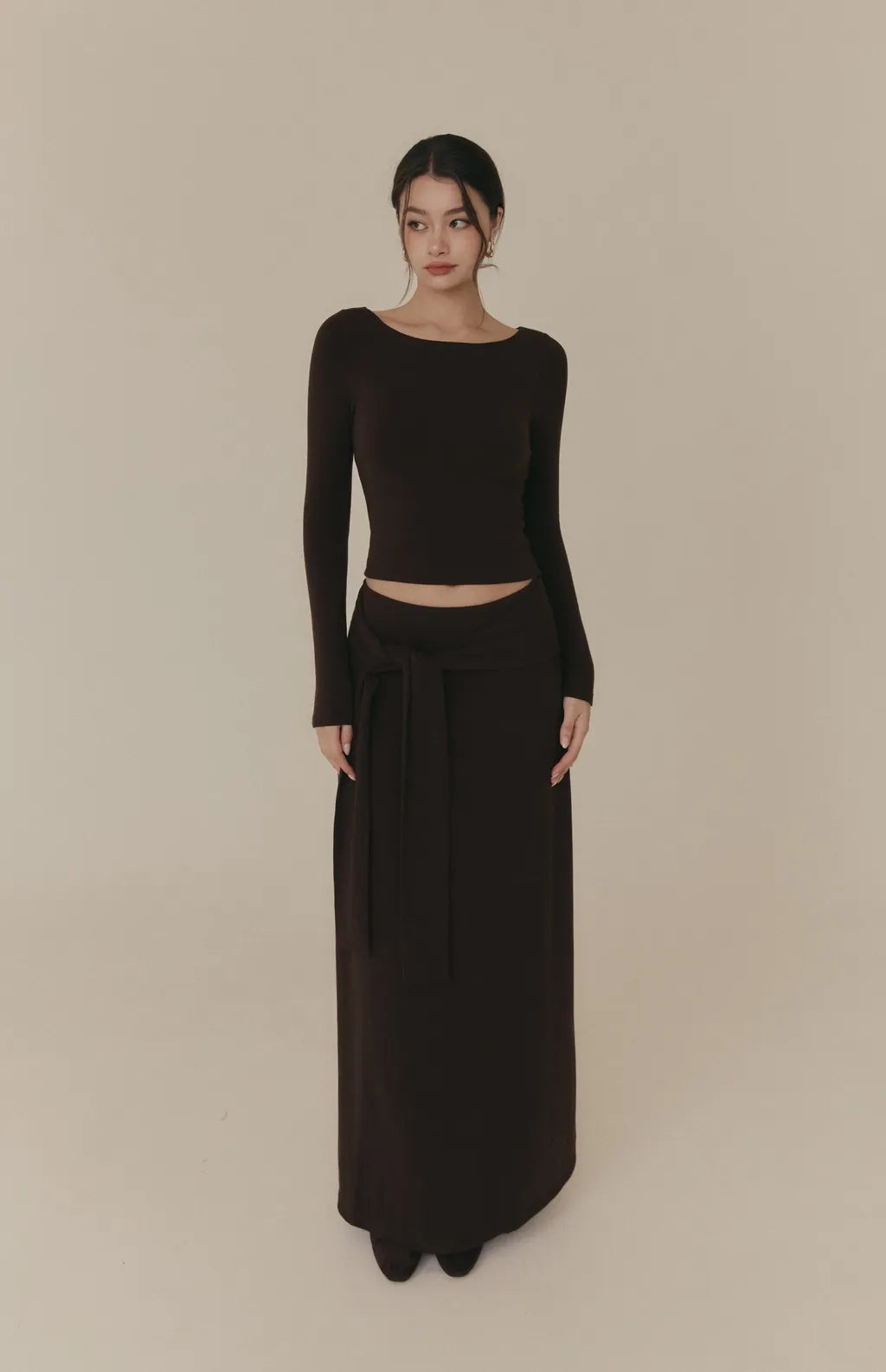 Cozy Wool-Blend Backless Long Sleeve Bra Top<br/>羊毛暖絨船型領美背長袖Bra Top