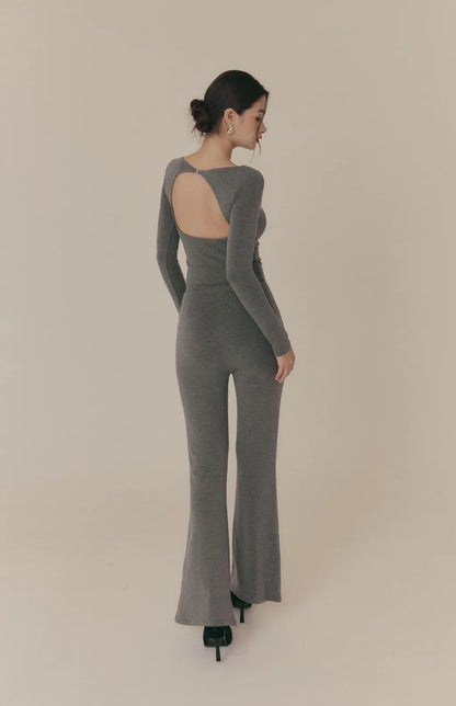 Cozy Wool-Blend Backless Long Sleeve Bra Top<br/>羊毛暖絨船型領美背長袖Bra Top