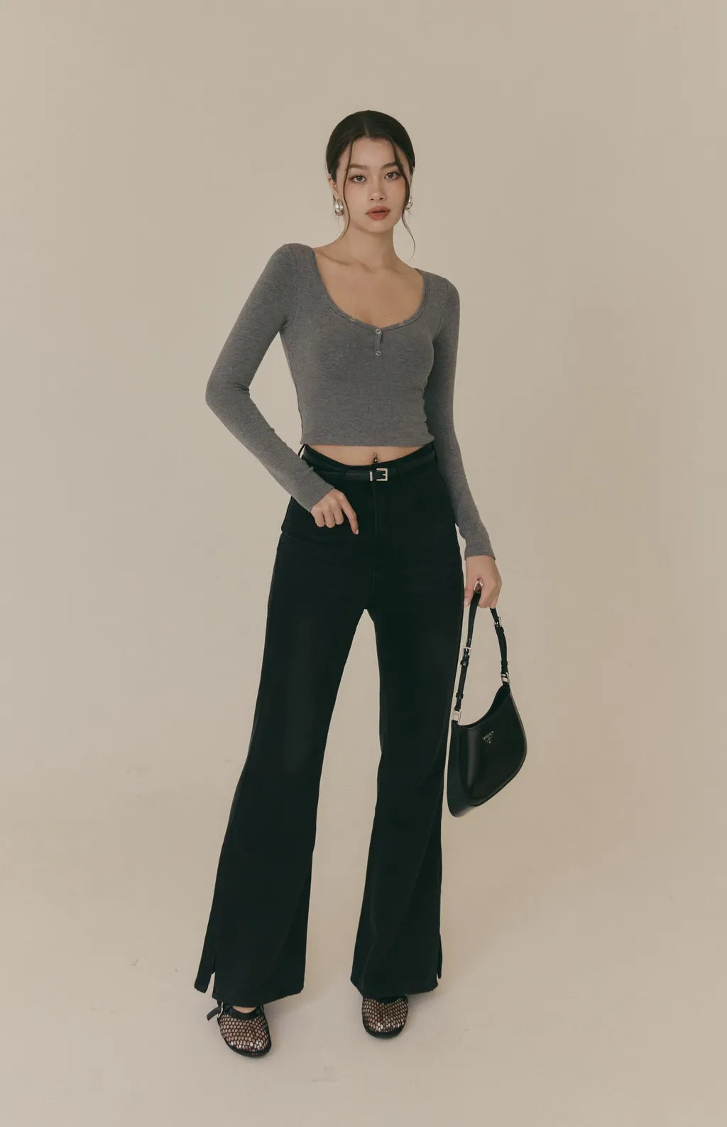 Cozy Wool-Blend Heart Shape Long-Sleeve Bra Top<br/>羊毛暖絨桃心領排釦長袖Bra Top