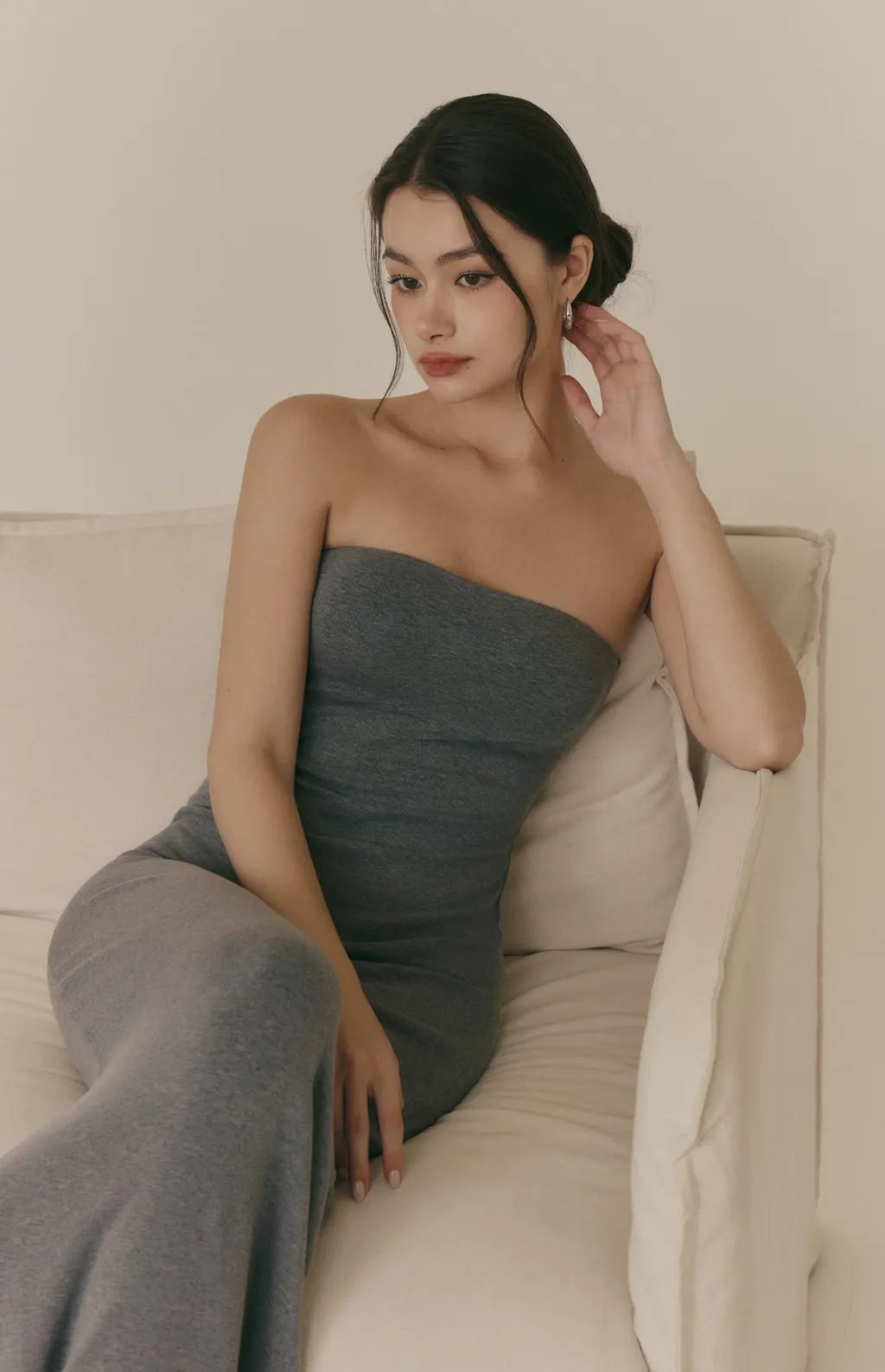 Cozy Wool-Blend Strapless Fishtail Bra Dress<br/>羊毛暖絨平口魚尾Bra Dress