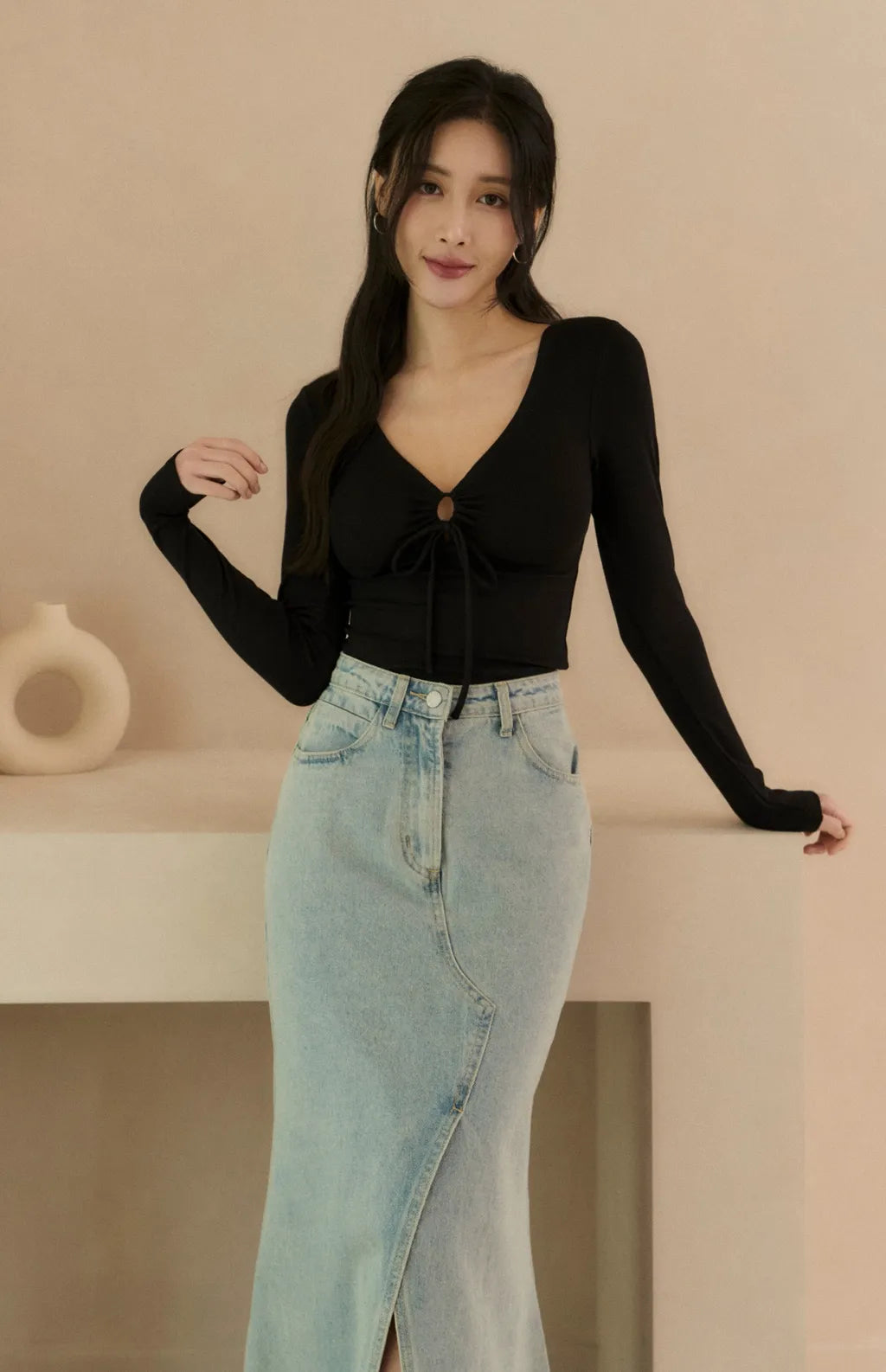 Drawstring V-Neck Long Sleeve Bra Top<br/>心機抽繩V領長袖Bra Top