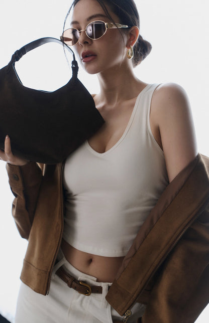 Wide Strap V-Neck Side-Ruched Sueded Bra Top<br/>寬肩V領側抓皺磨毛Bra Top