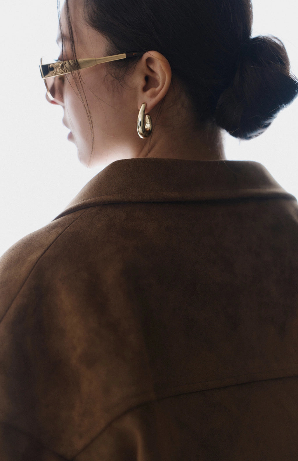 Minimal Suede Collared Zip Jacket<br/>極簡翻領麂皮外套