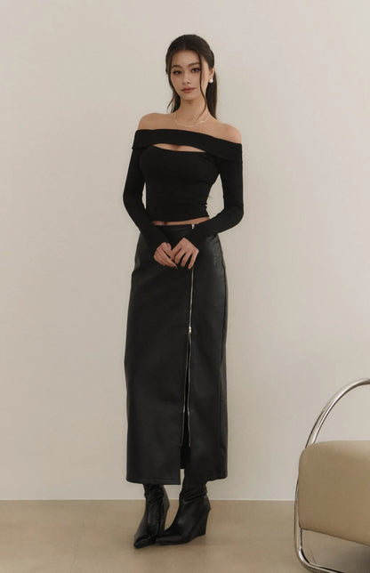 Off-Shoulder Cut-Out Long Sleeve Bra Top<br/>露肩一字領簍空長袖Bra Top