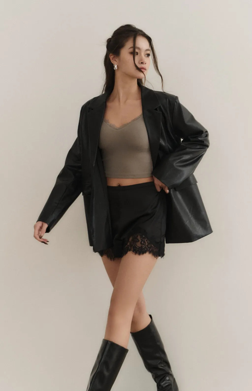 (現貨) Lace Trim V-Neck Long Sleeve Bra Top<br/>美胸蕾絲V領長袖Bra Top -【L】