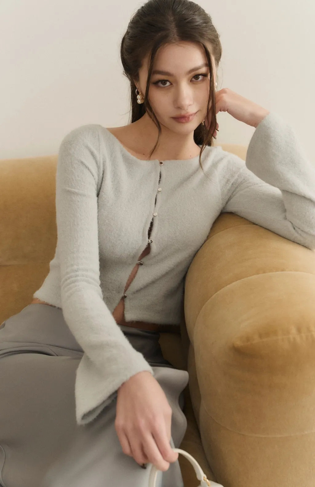 Fuzzy Boat-Neck Multiway Buttoned Bra Top<br/>毛毛船型領多穿排釦Bra Top