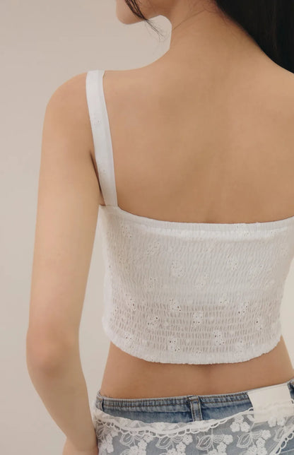 French Eyelet Lace Tie-Front Bra Top<br/>法式緹花蕾絲抽繩Bra Top