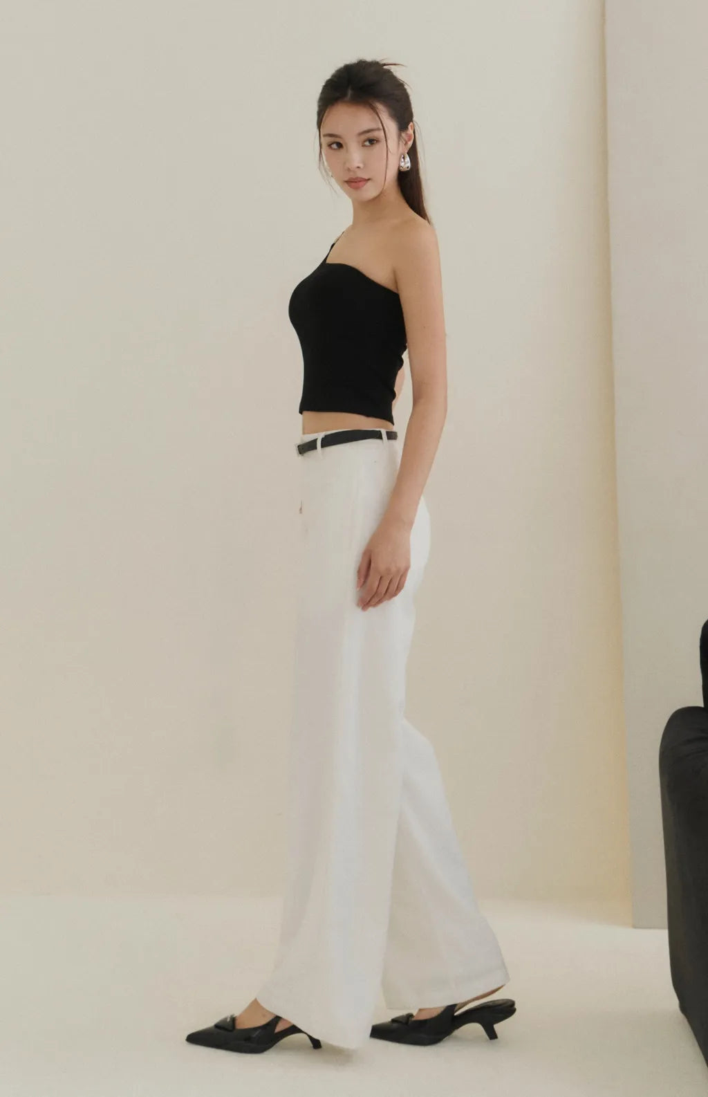 One-Shoulder Ring Bra Top<br/>單肩鏤空扣環Bra Top