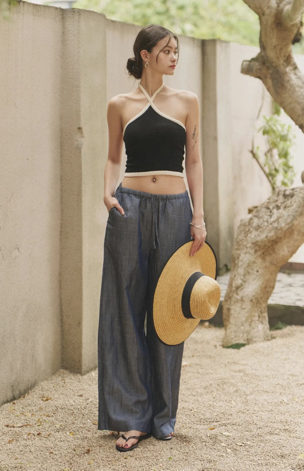 Contrast Knit Halter Bra Top<br/>慵懶法式撞色針織Bra Top