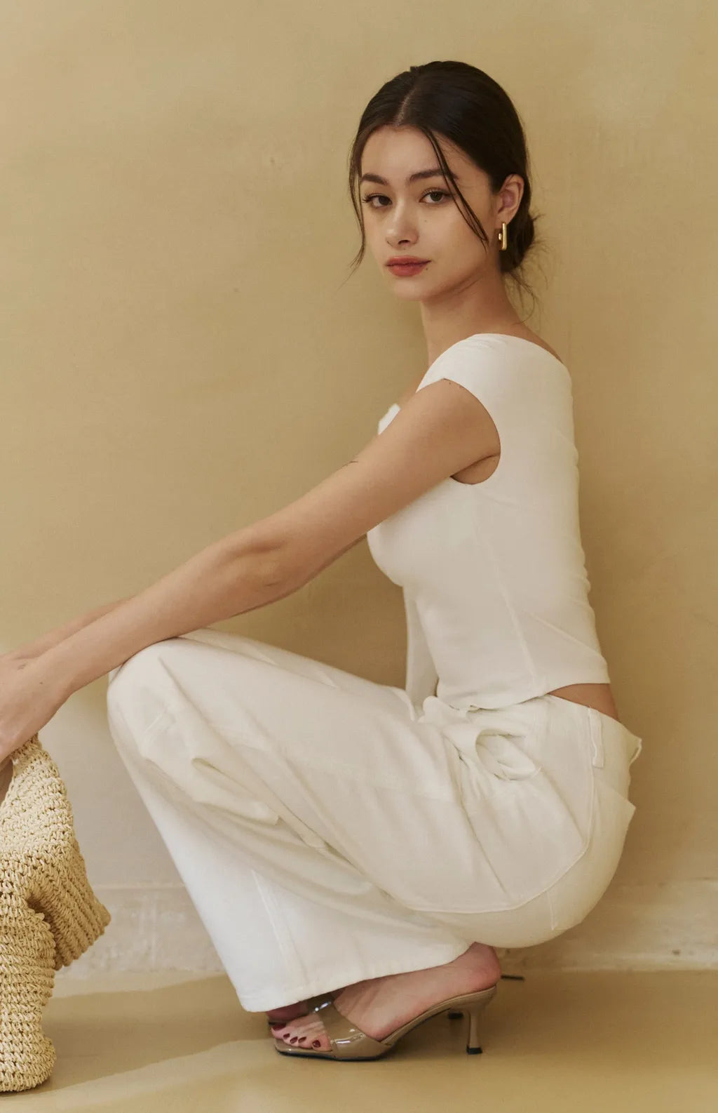 One-Shoulder Ruched Knot Tie Bra Top<br/>單肩抓皺褶綁帶Bra Top