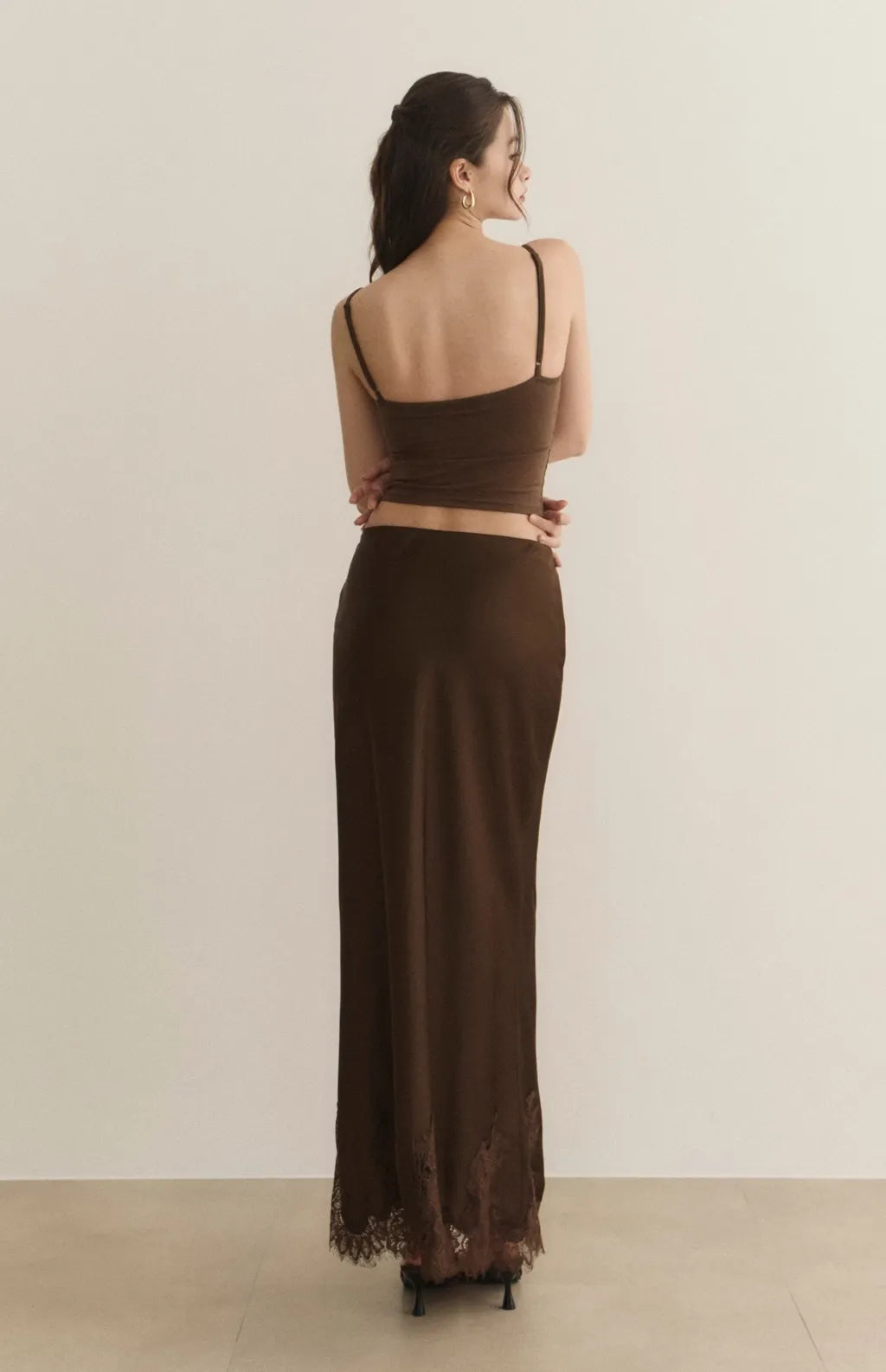 Satin Lace Trim Mermaid Maxi Skirt<br/>緞面蕾絲鑲邊魚尾裙