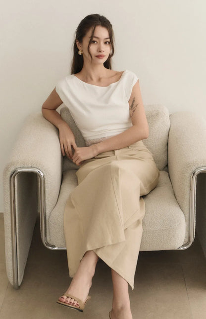 French Minimal Back-Slit Denim Midi Skirt<br/>法式極簡後開衩牛仔裙