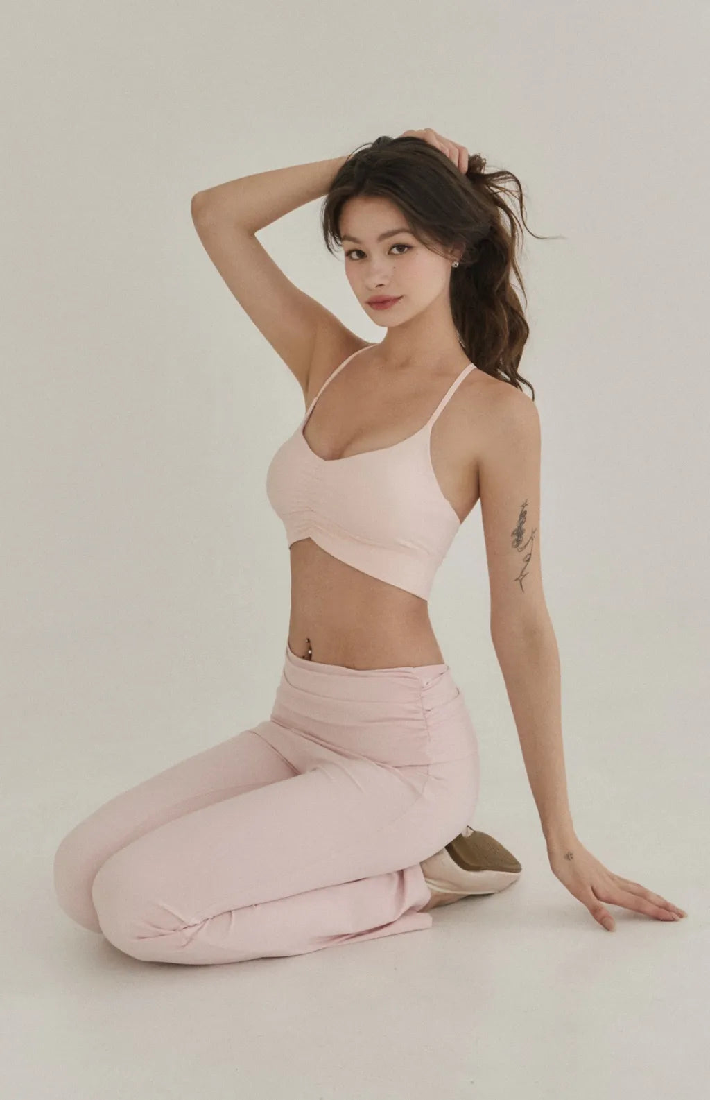 High-Waist Side Ruched Flare Pants<br/>寬腰側抓皺喇叭褲
