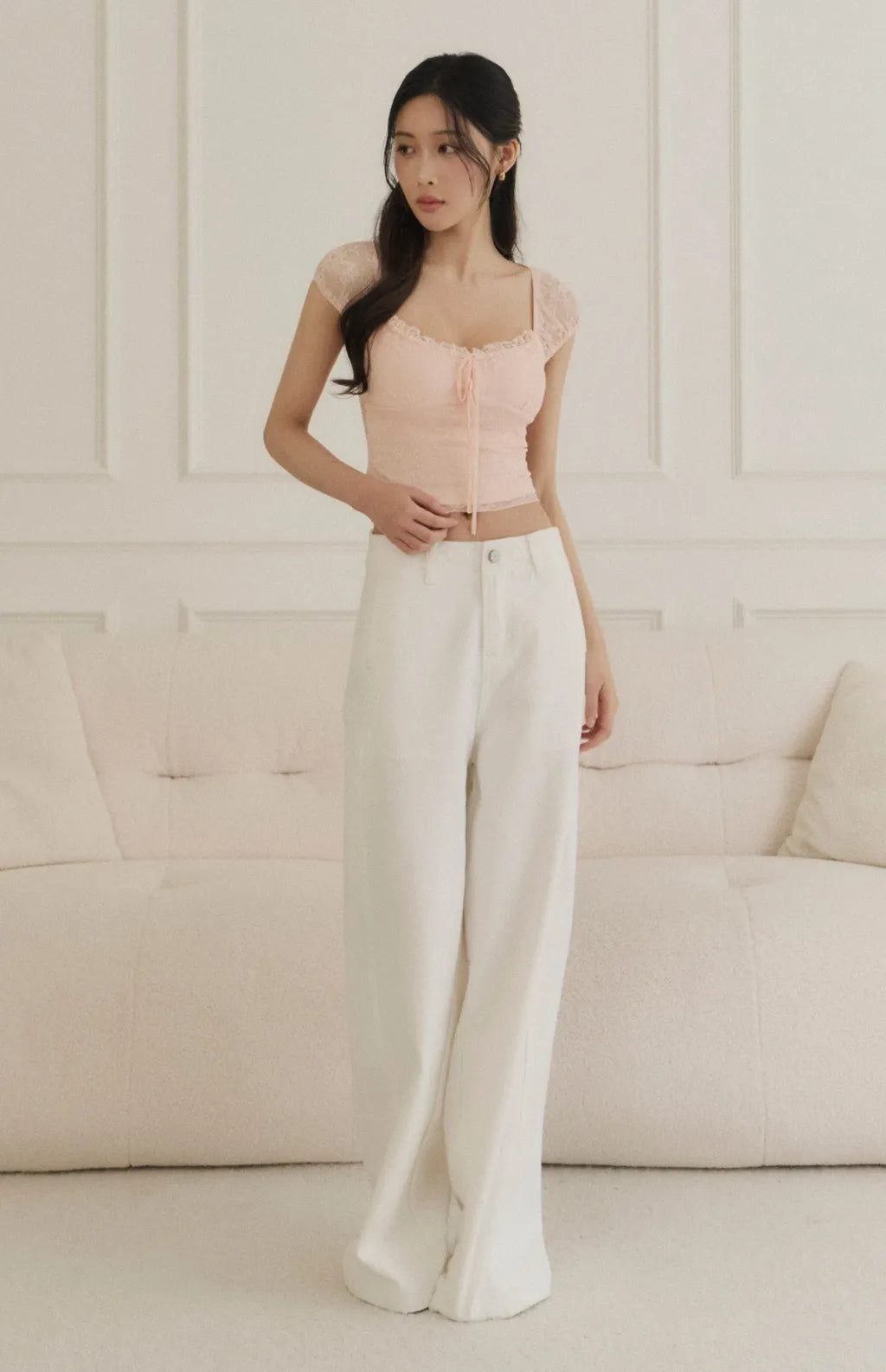 Sheer Lace Tie-Front Square-Neck Bra Top<br/>蕾絲抽繩方領透膚Bra Top