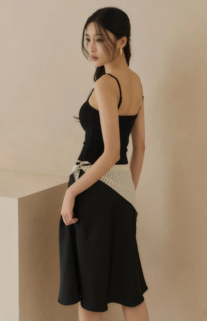 Satin Knee-Length Mermaid Skirt<br/>緞面魚尾及膝裙
