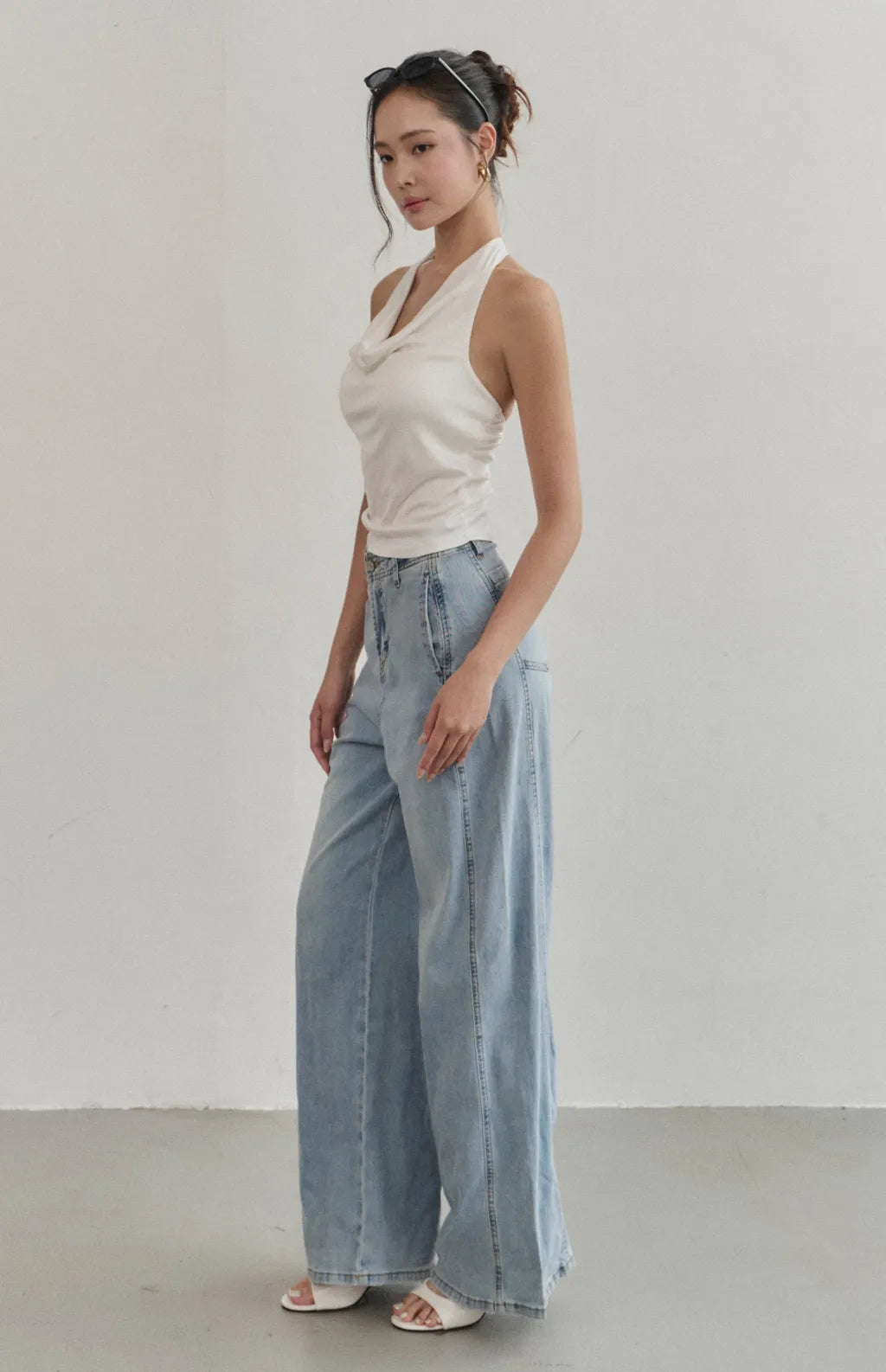 Satin Cowl-Neck Halter Bra Top<br/>法式緞光垂領削肩Bra Top