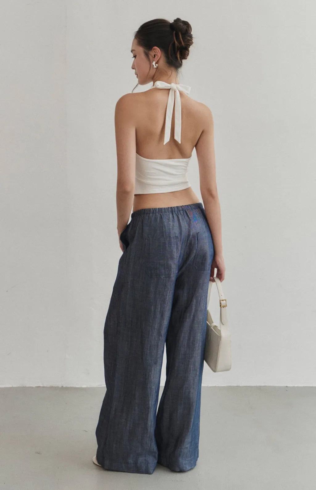 Ruched Plunge Tie-Halter Bra Top<br/>抓皺交叉V領綁帶Bra Top