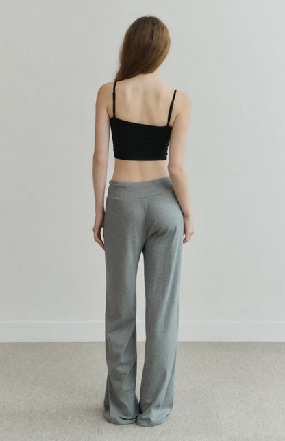Barely-There Scoop-Neck Cami Bra Top<br/>輕裸完美U領細肩Bra Top