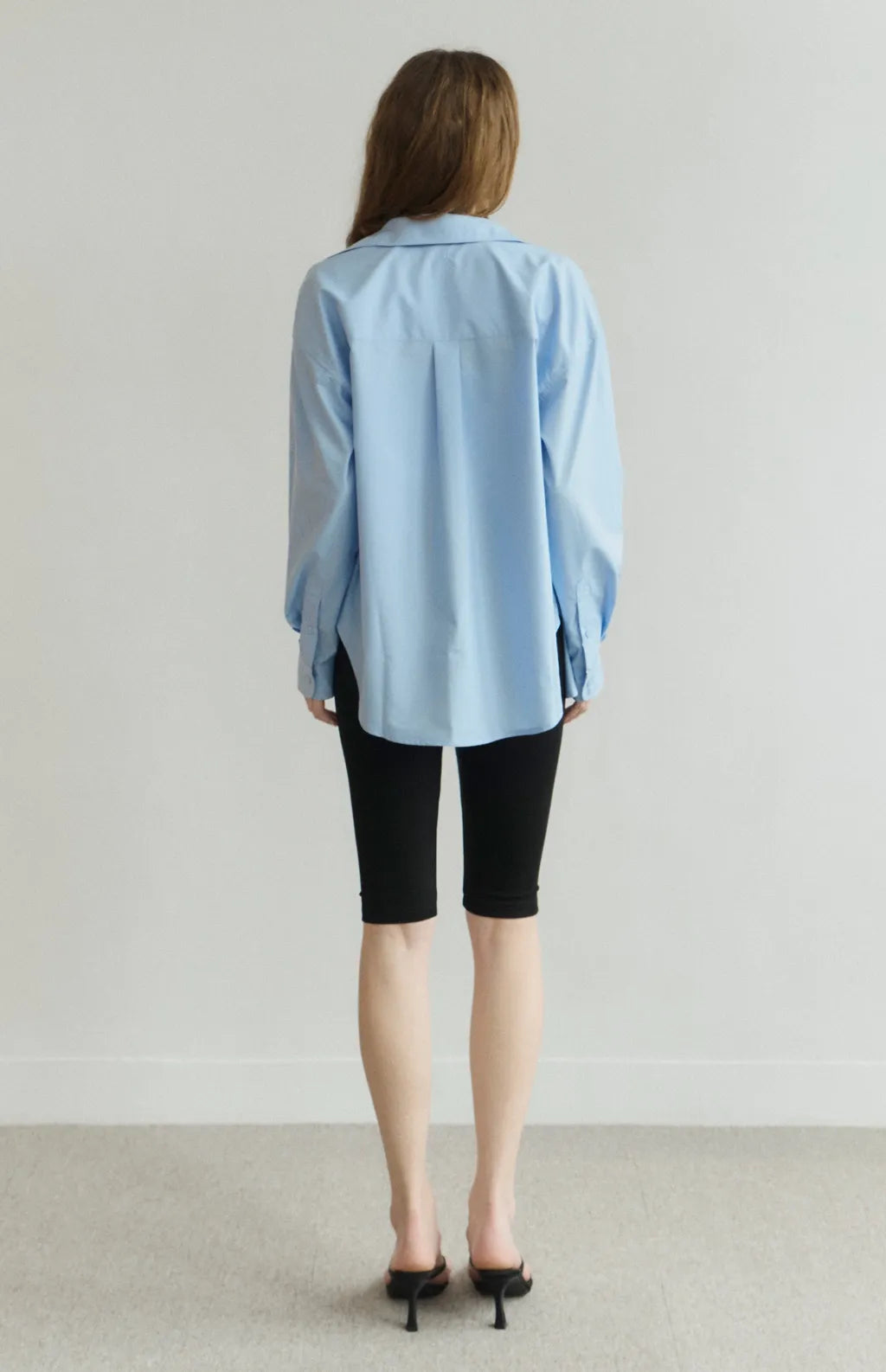 Water-Repellent Oversized Shirt<br/>抗潑水品牌刺繡襯衫