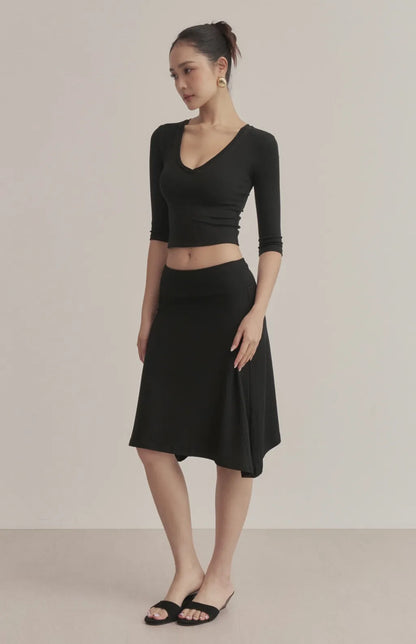 Ribbed V-Neck 3/4 Sleeve Crop Bra Top<br/>柔彈羅紋V領七分袖Bra Top