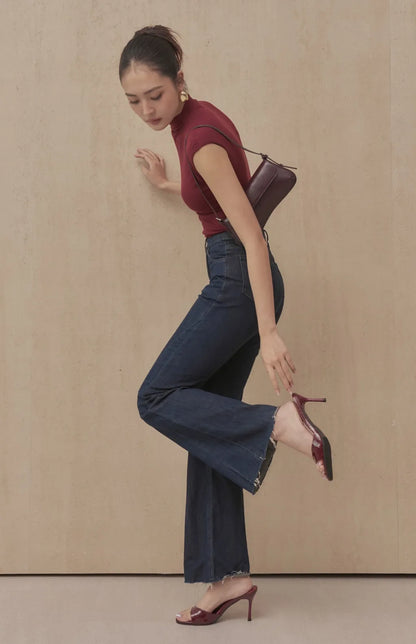 Soft Ribbed Mock-Neck Cap-Sleeve Crop Bra Top<br/>柔彈羅紋高領包肩Bra Top