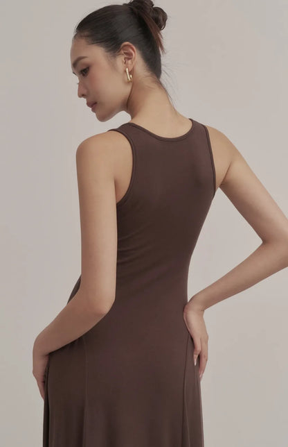 Square-Neck Ruched Maxi Bra Dress<br/>方領削肩抓皺修身Bra Dress