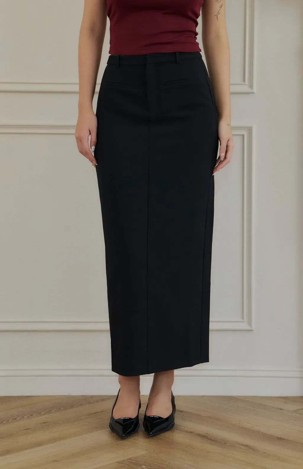 Back Slit Long Tailored Skirt <br/>後開衩西裝長裙