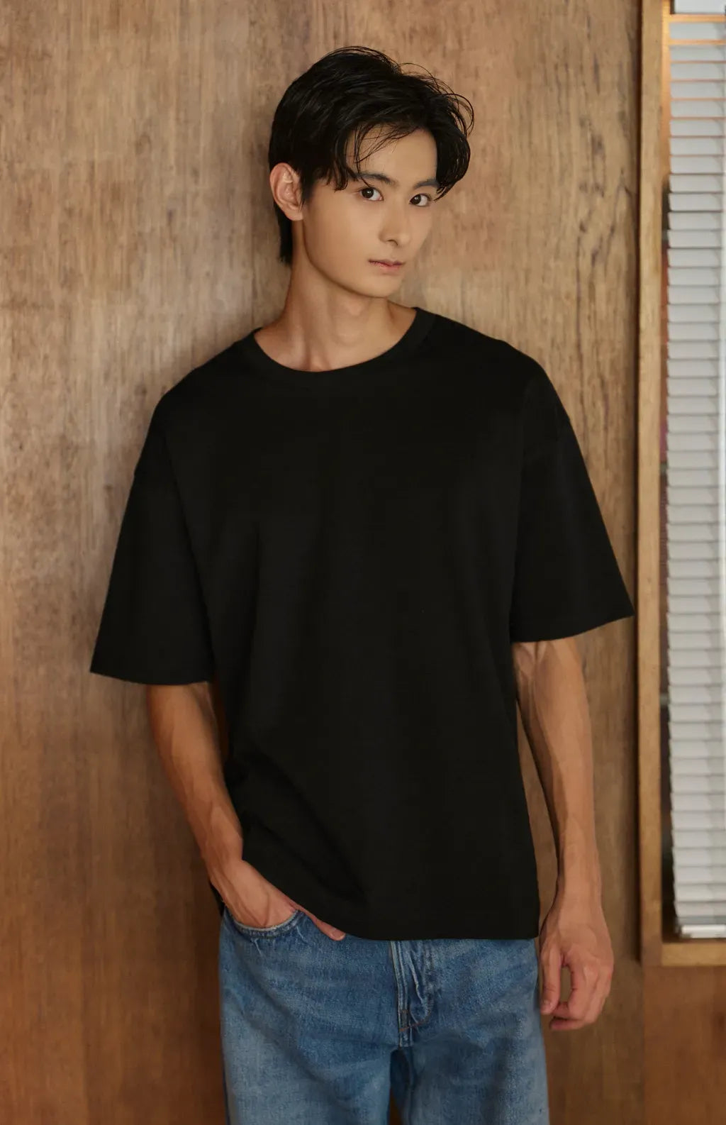 Crew Neck Blank T-shirt<br/>經典圓領挺版素T
