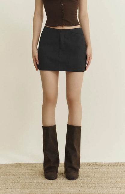 Structured Suit Skirt<br/>都會挺版西裝短褲裙 By Beigy - Milu