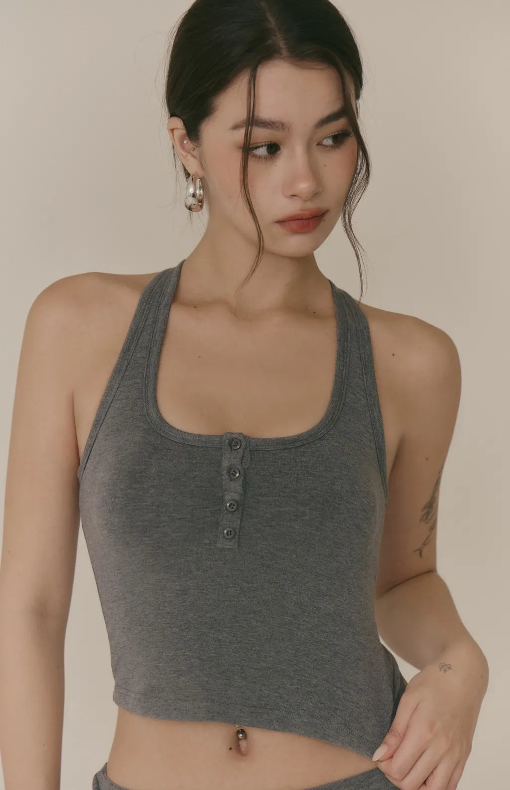 Cozy Wool-Blend Square Neck Button Bra Top<br/>羊毛暖絨方領開釦Bra Top