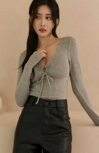 Drawstring V-Neck Long Sleeve Bra Top<br/>心機抽繩V領長袖Bra Top
