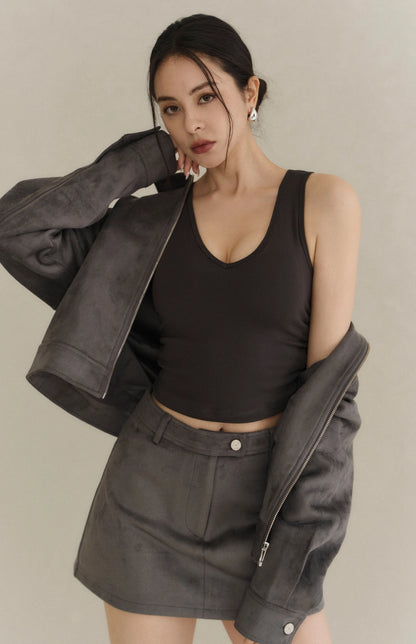 Wide Strap V-Neck Side-Ruched Sueded Bra Top<br/>寬肩V領側抓皺磨毛Bra Top