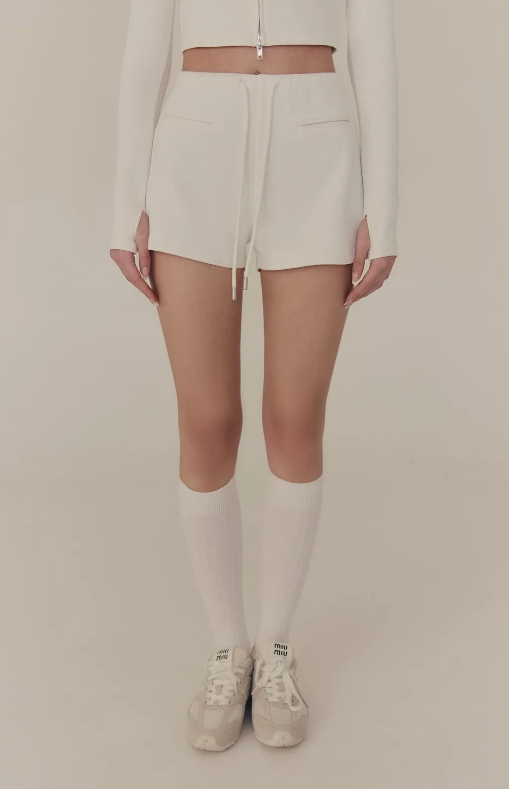 Cloud Drawstring A-Line Shorts<br/>雲感太空棉抽繩A字修身短褲