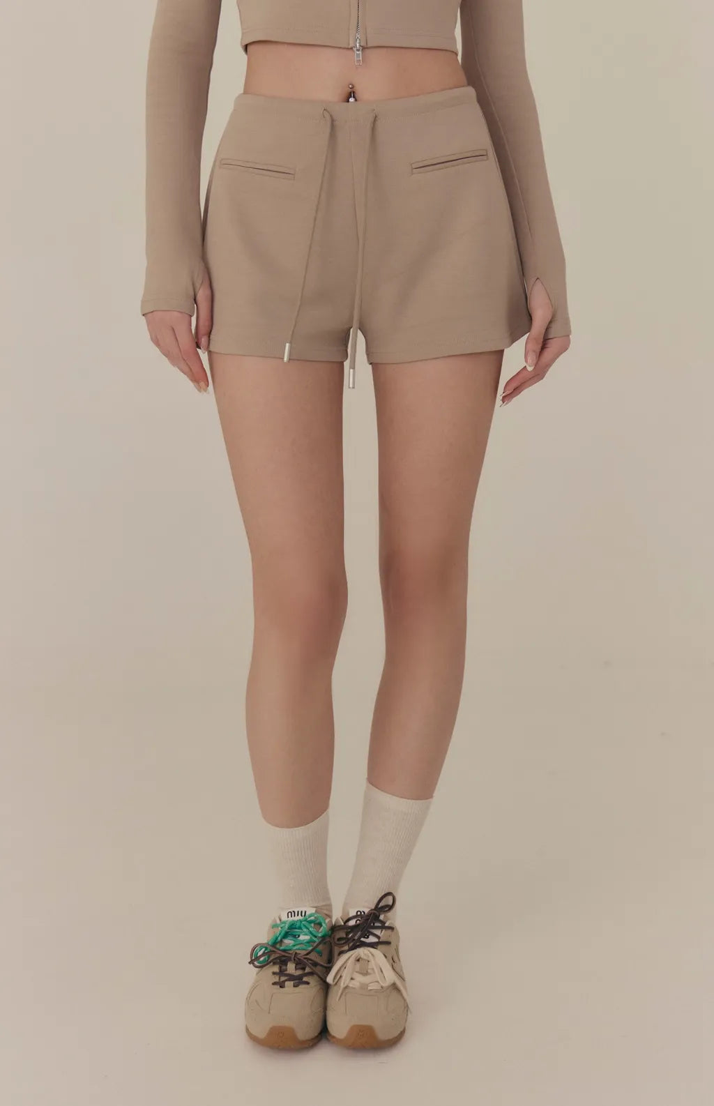 Cloud Drawstring A-Line Shorts<br/>雲感太空棉抽繩A字修身短褲