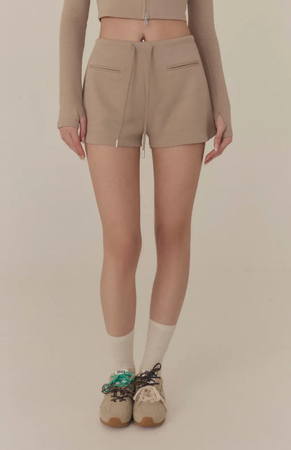 Cloud Drawstring A-Line Shorts<br/>雲感太空棉抽繩A字修身短褲