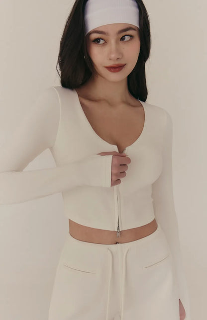 Cloud V-Neck Zip Long-Sleeve Bra Top<br/>雲感太空棉V領修身拉鍊長袖Bra Top