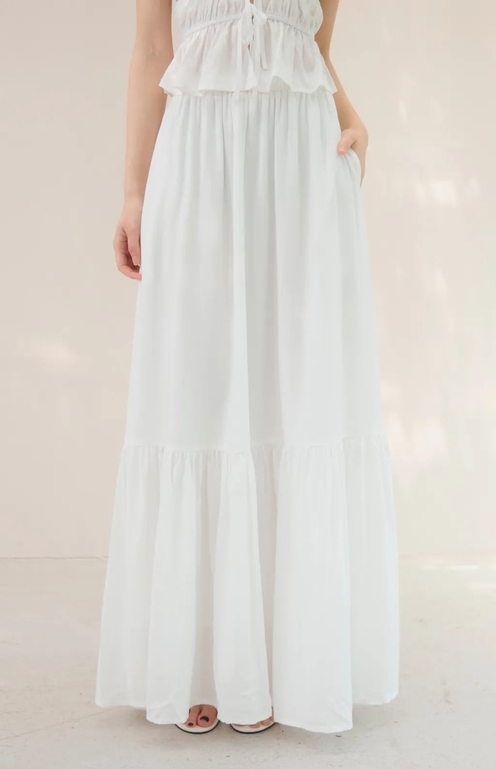 French Tiered Ruffle Flowy Maxi Skirt<br/>法式荷葉飄逸感長裙