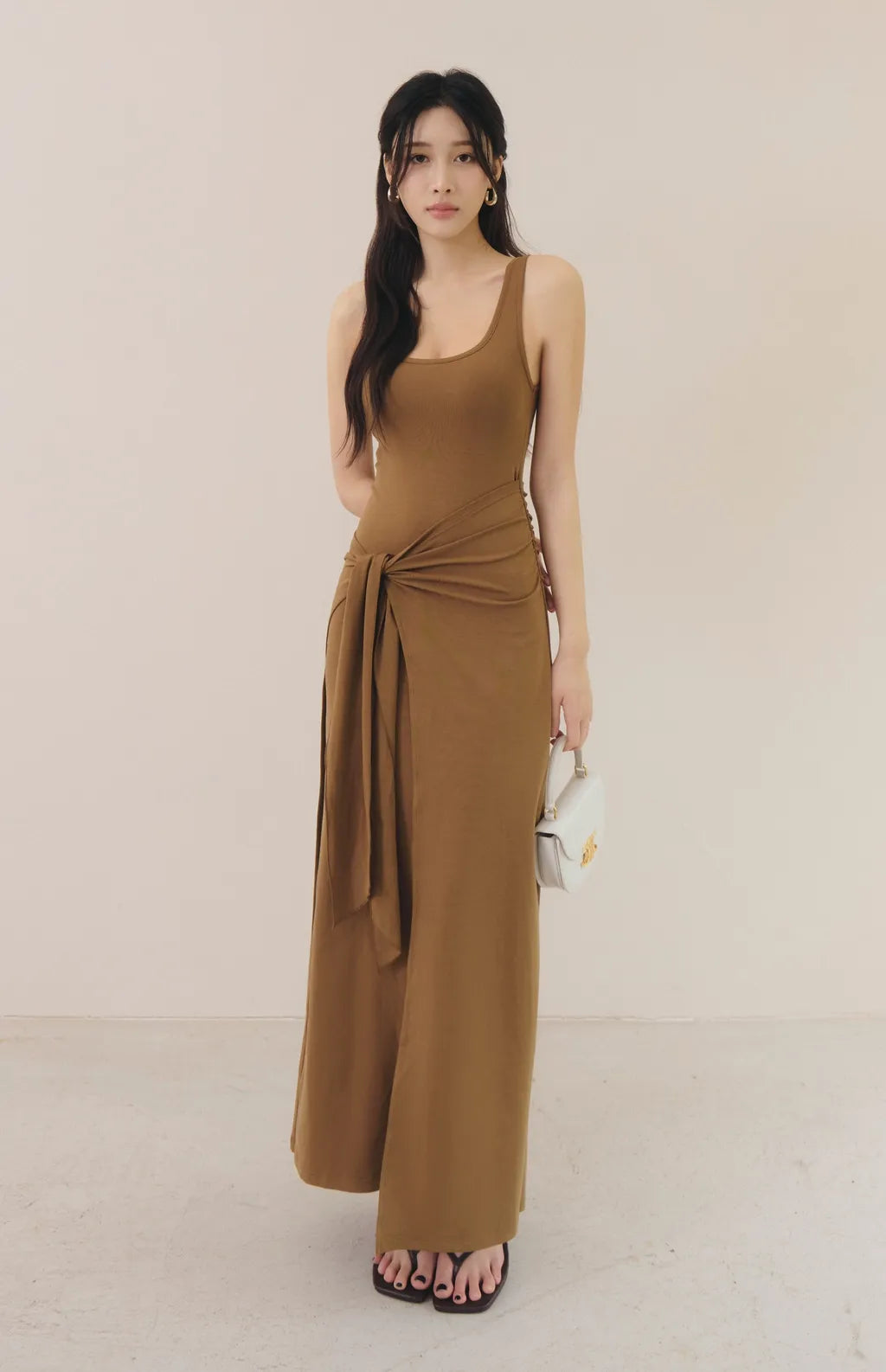 Square Neck Tie-Waist Faux-Layer Bra Dress<br/>方領綁帶假兩件Bra Dress