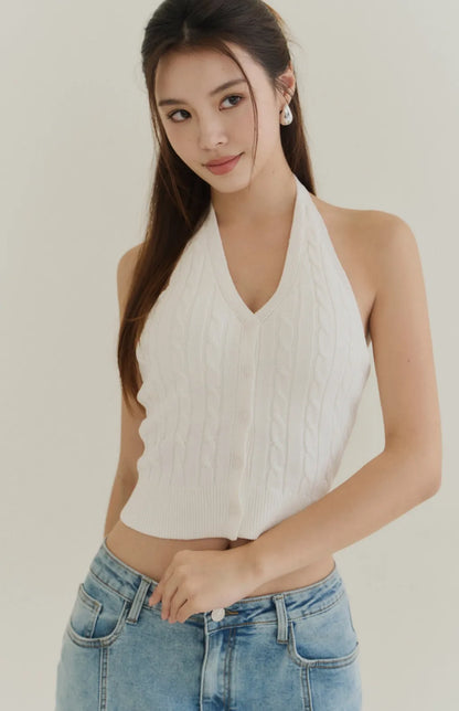 Deep V Cable Knit Halter Button Bra Top<br/>深Ｖ麻花繞脖排釦Bra Top
